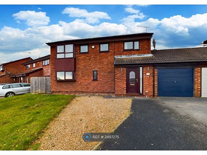 5 Bedroom Detached House To Rent In Edinburgh Court, Swanwick, Alfreton, DE55