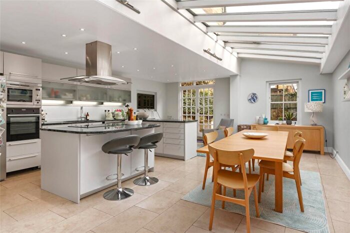 4 Bedroom Terraced House For Sale In Soudan Road, London, SW11
