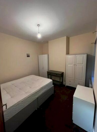 2 Bedroom Flat To Rent In Moston Lane, Moston, Manchester, M40