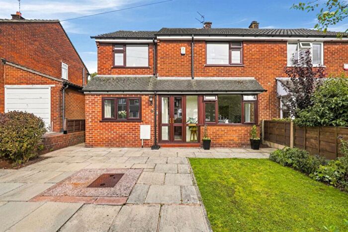 4 Bedroom Semi-Detached House For Sale In Barnfield Road, Bollington, SK10