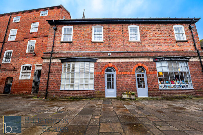 1 Bedroom Apartment For Sale In Queens Head Court, Newark, NG24