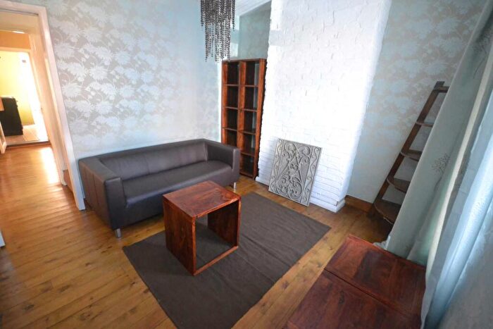 2 Bedroom Terraced House To Rent In Tuns Hill Cottages, Reading, RG6