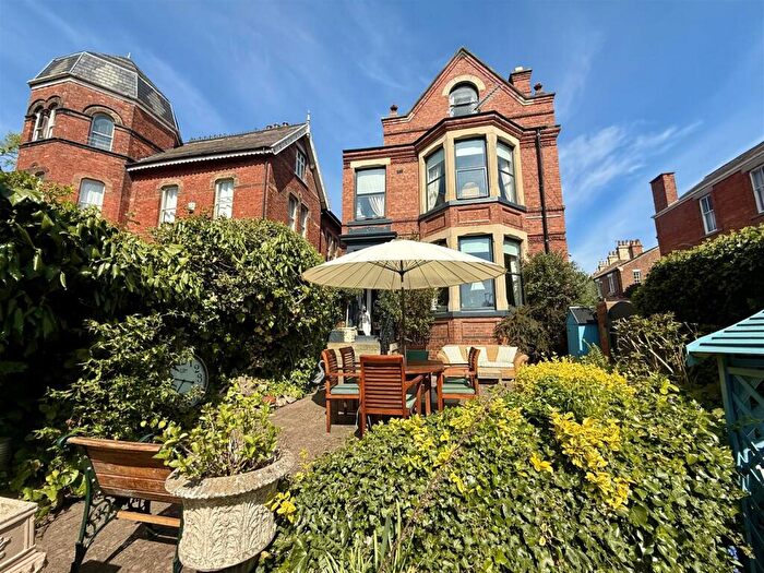 7 Bedroom Detached House For Sale In Cleveland Avenue, Darlington, DL3