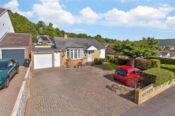 3 Bedroom Detached Bungalow For Sale In Deanwood Road, Dover, Kent, CT17