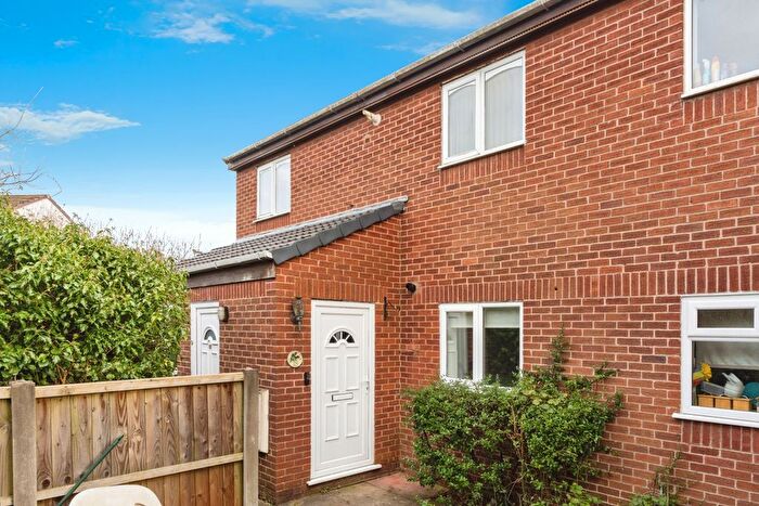 2 Bedroom Flat For Sale In Charnwood Close, Warrington, Cheshire, WA3