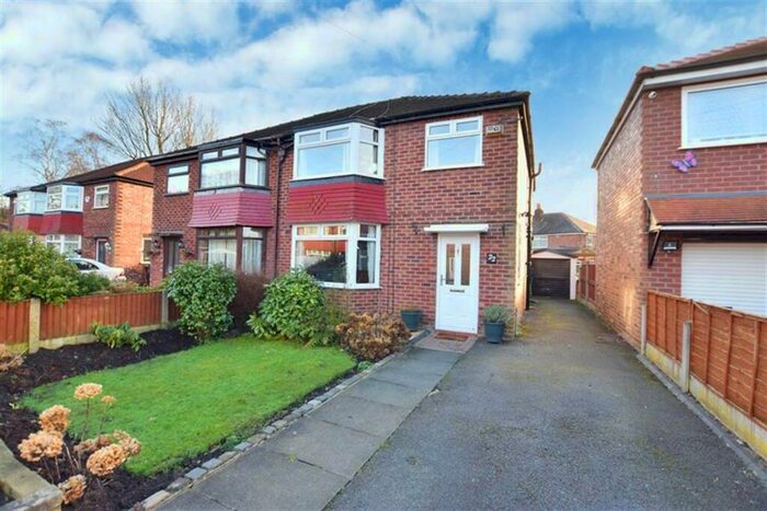 3 Bedroom Semi-Detached House To Rent In Jayton Avenue, Manchester, M20