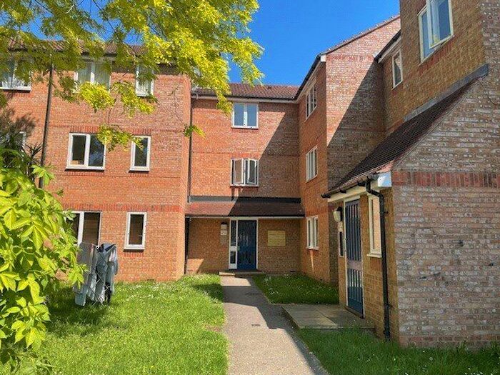 1 Bedroom Flat To Rent In Palmers Green, London, N13
