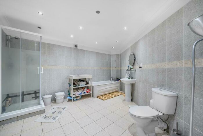 2 Bedroom Flat To Rent In Lansdowne Place Crystal Palace, SE19