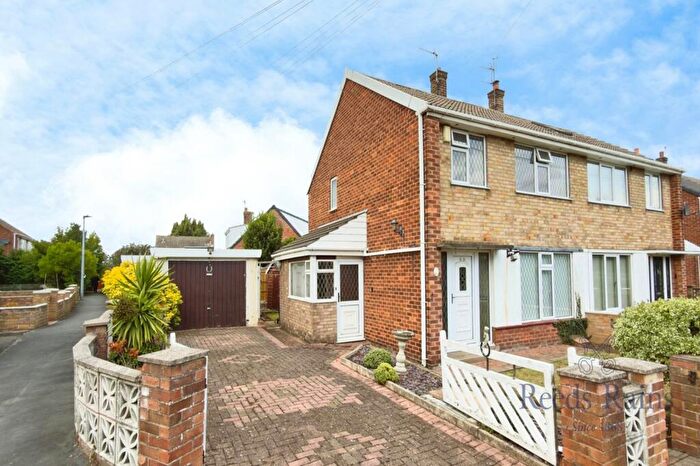 3 Bedroom Semi-Detached House For Sale In Pickhaven Garth, Kellington, Goole, North Yorkshire, DN14