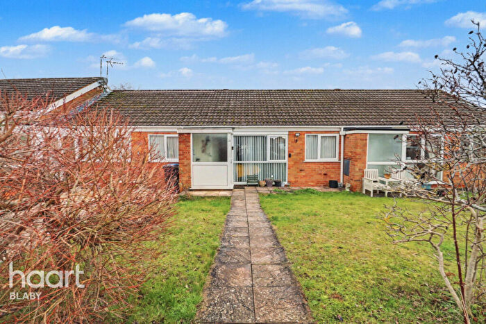 2 Bedroom Terraced Bungalow For Sale In Crossleys, Leicester, LE8