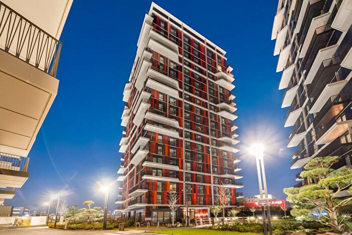 2 Bedroom Flat To Rent In White City Living, London, W12