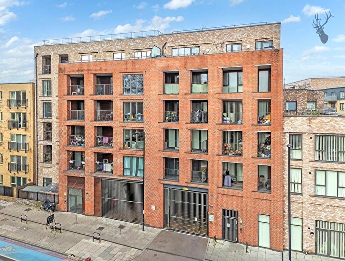 2 Bedroom Flat For Sale In Acacia House, Bow, E3