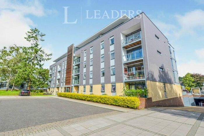 2 Bedroom Flat To Rent In Newsom, Hatfield Road, St.Albans, AL1