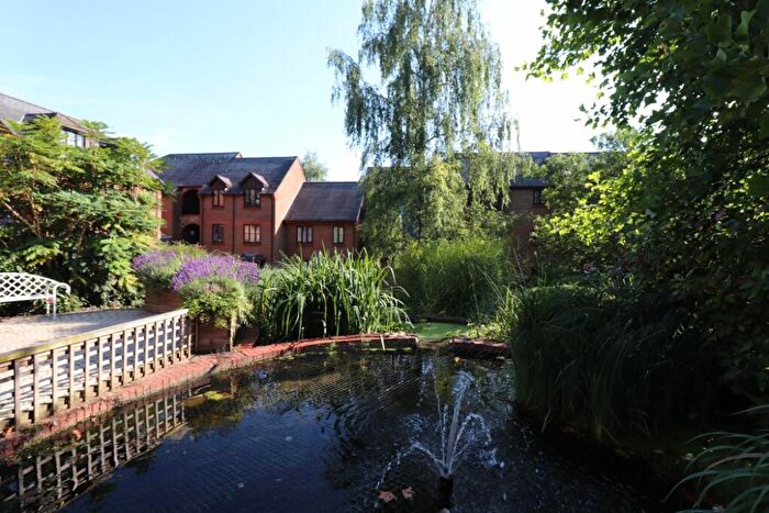 1 Bedroom Flat To Rent In Dolphin Court, High Wycombe, HP11