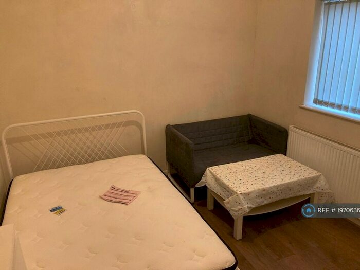 Studio To Rent In Saxby Street, Leicester, LE2