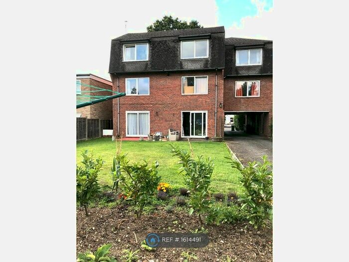 1 Bedroom Flat To Rent In Rachard House, Southampton, SO15