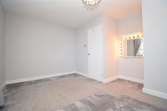 2 Bedroom End Terrace House To Rent In Leatham Park Road, Featherstone, WF7