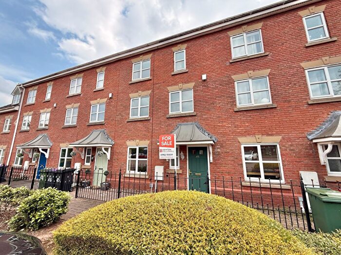 3 Bedroom Town House For Sale In Gatcombe Way, Priorslee, TF2
