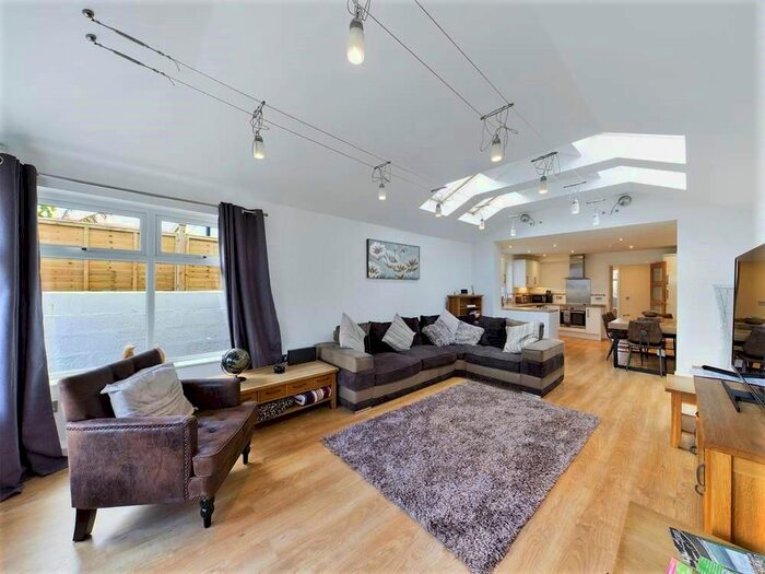 3 Bedroom Semi-Detached House For Sale In Neeham Road, St. Newlyn East, Newquay TR8