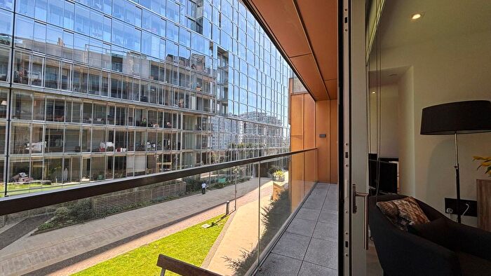 1 Bedroom Flat To Rent In Faraday House, Aurora Gardens, Battersea, SW11