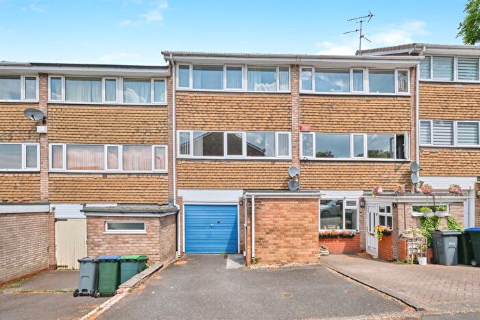 3 Bedroom Terraced House For Sale In Wakelam Gardens, Birmingham, B43