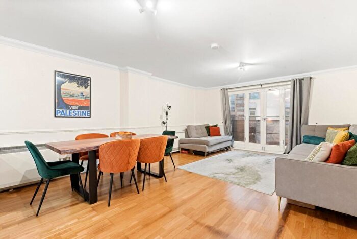 2 Bedroom Flat To Rent In Prices Court, Cotton Row, SW11