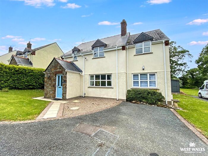3 Bedroom Detached House For Sale In Cromwell Drive, Redberth, Tenby, SA70