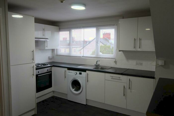1 Bedroom Flat To Rent In Broadway, Cardiff, CF24