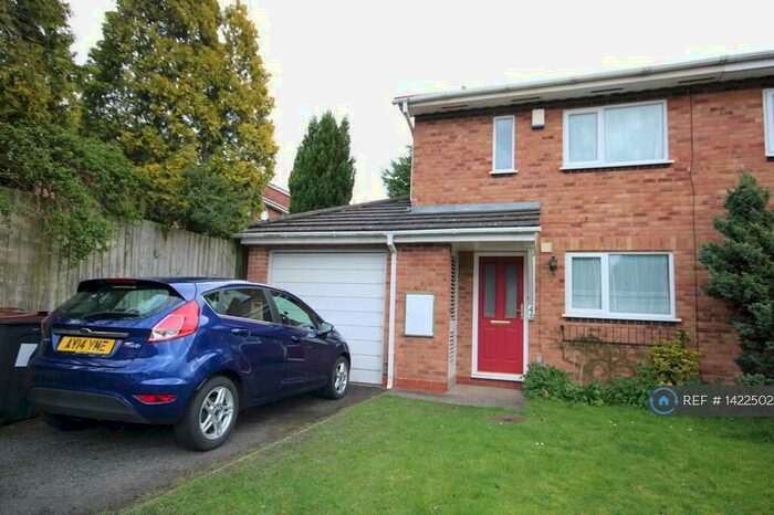 2 Bedroom Semi-Detached House To Rent In Humphrey Middlemore Drive, Birmingham, B17