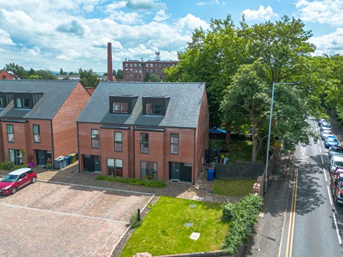 4 Bedroom Semi-Detached House To Rent In St. Georges Gardens, Davenport, Stockport, SK2