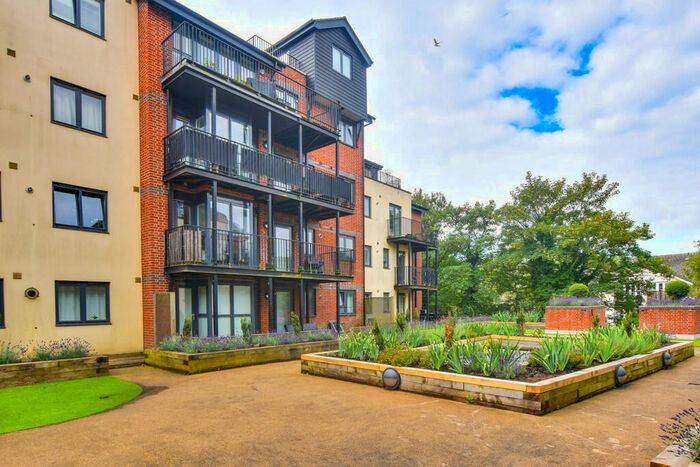 2 Bedroom Apartment To Rent In Tanners Wharf, Bishop's Stortford, CM23