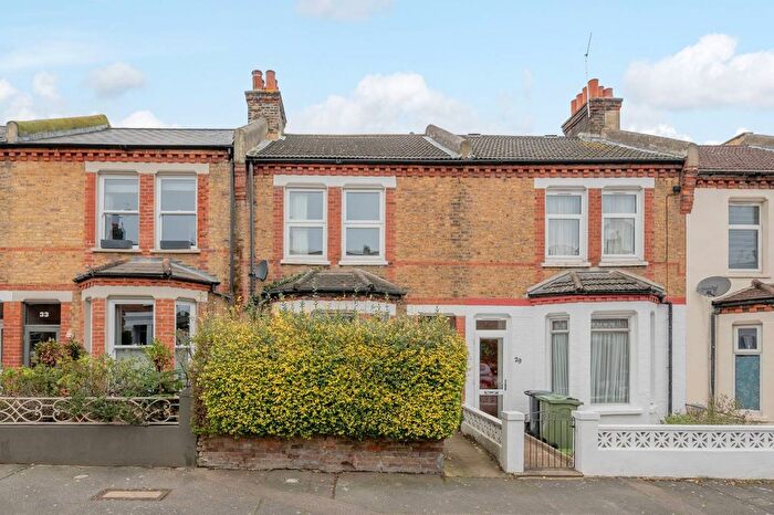 2 Bedroom Flat To Rent In Wingford Road, Brixton, London, SW2