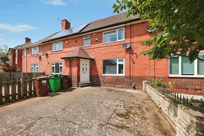 3 Bedroom Terraced House For Sale In Amesbury Circus, Nottingham, Nottinghamshire, NG8