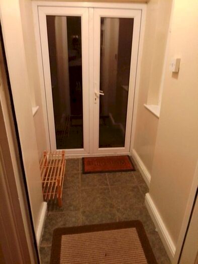 3 Bedroom Semi-Detached House To Rent In Russell Drive, Wollaton, Nottingham, NG8