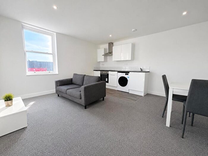 1 Bedroom Apartment To Rent In Eldon Place, Bradford, BD1