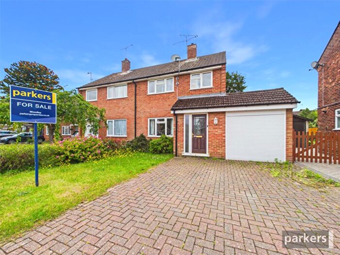 3 Bedroom Semi-Detached House For Sale In Wilmington Close, Woodley, Reading, Berkshire, RG5