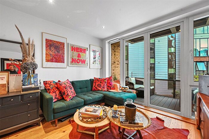 2 Bedroom Flat For Sale In City Mill Apartments, Lee Street, London, E8