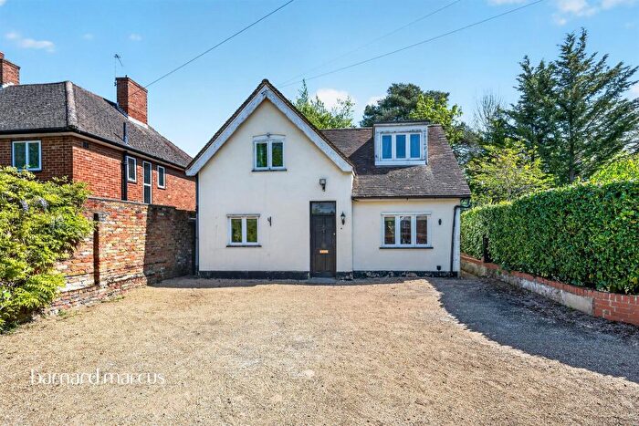 3 Bedroom Detached House For Sale In Woodcote Road, Epsom, KT18