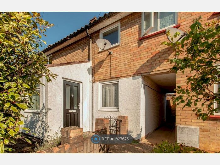 2 Bedroom Terraced House To Rent In Jermyn Close, Cambridge, CB4