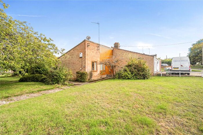 3 Bedroom Bungalow For Sale In Raynsford Road, Great Whelnetham, Bury St. Edmunds, Suffolk, IP30