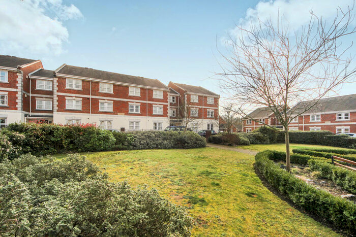 1 Bedroom Apartment To Rent In St Lukes Square, Guildford, GU1