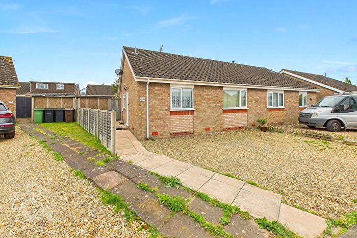 2 Bedroom Semi-Detached Bungalow For Sale In Rectory Road, Dickleburgh, Diss, IP21