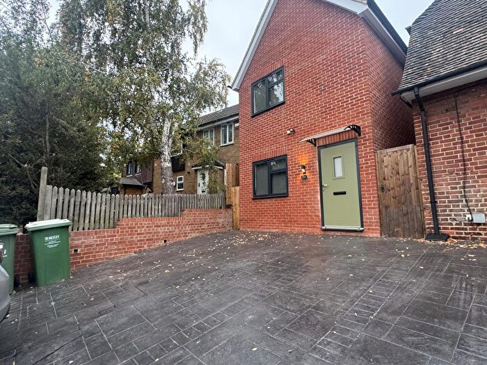 3 Bedroom Property To Rent In Pembroke Road, Erith, DA8