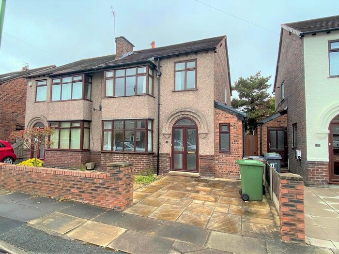 3 Bedroom Semi-Detached House To Rent In Melrose Avenue, Crosby, Liverpool, L23