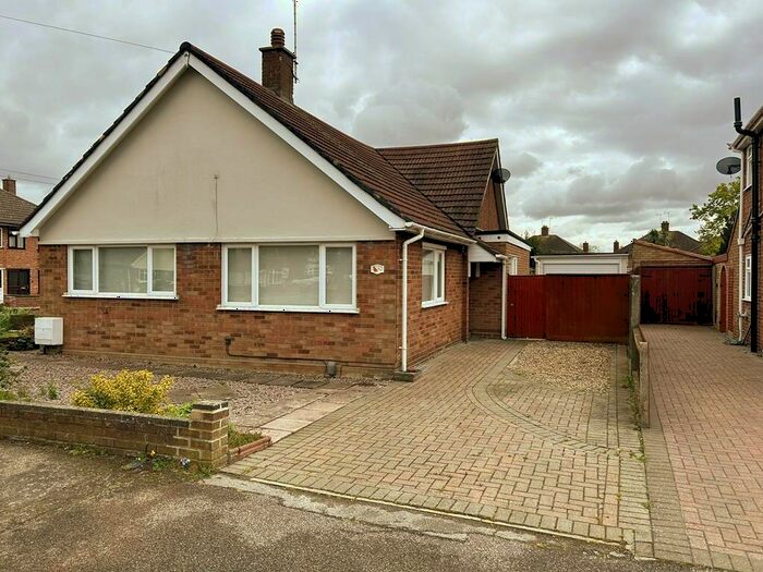 2 Bedroom Bungalow To Rent In Selkirk Road, Ipswich, Suffolk, IP4