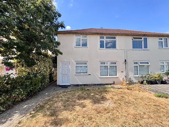 2 Bedroom Maisonette To Rent In Burr Close, Bexleyheath, DA7