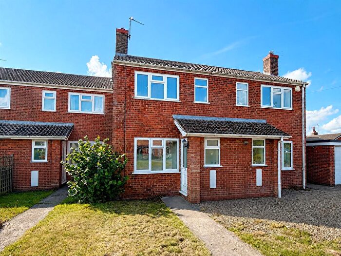 2 Bedroom Terraced House For Sale In Roman Avenue South, Stamford Bridge, York, YO41