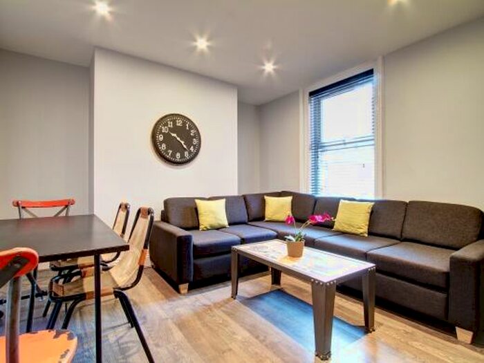 5 Bedroom Terraced House To Rent In Hawthorne Terrace, Durham, DH1