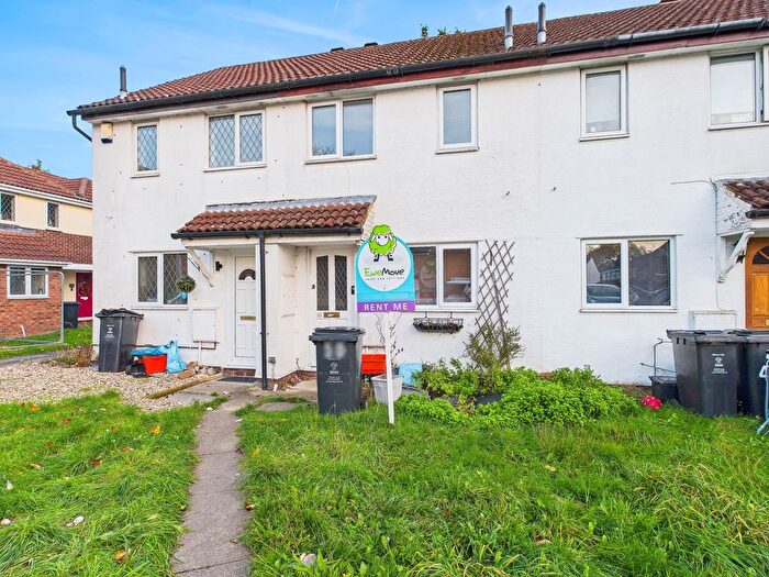 2 Bedroom Terraced House To Rent In Osprey Close, Swindon, SN3