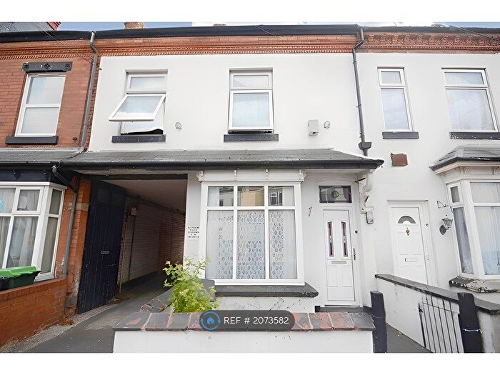 3 Bedroom End Of Terrace House To Rent In Poplar Road, Bearwood, B66
